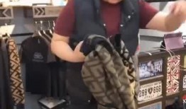 青年爆料搞笑视频大全,笑料横生！青年搞笑视频大盘点