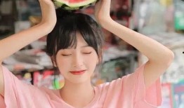 娱乐吃瓜酱头像女生,揭秘娱乐吃瓜酱头像背后的魅力女生